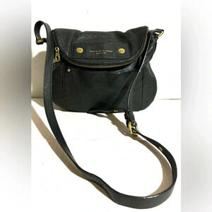 Marc by Marc Jacob’s black leather crossbody handbag